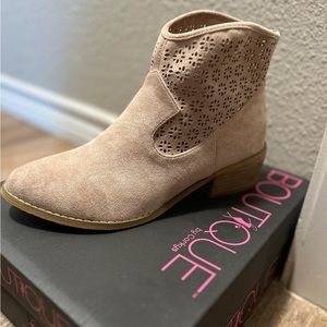 tan booties
